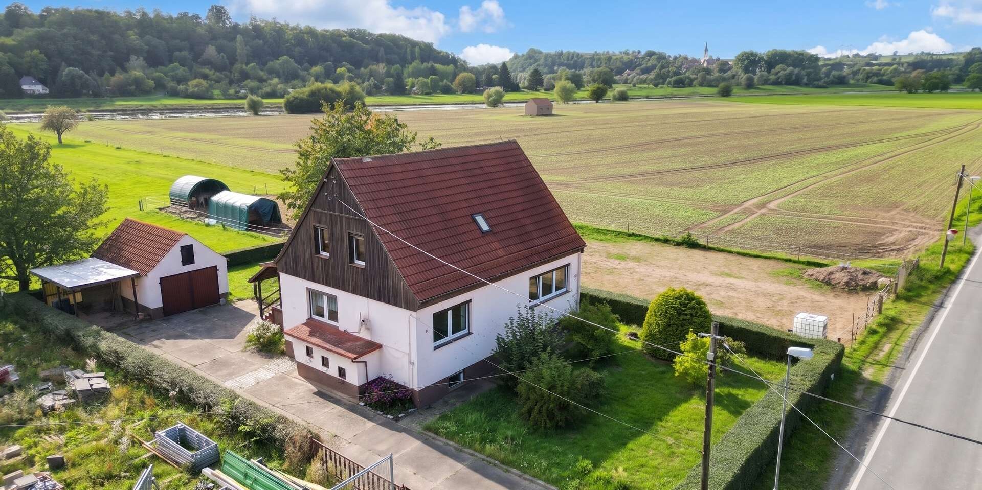 Freistehendes Einfamilienhaus in idyllischer Feldrandlage mit Elbblick in Kleinzadel
