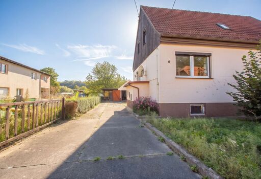 75f89e65-aussenansicht-aussenansicht-staging-in-diera-zehren