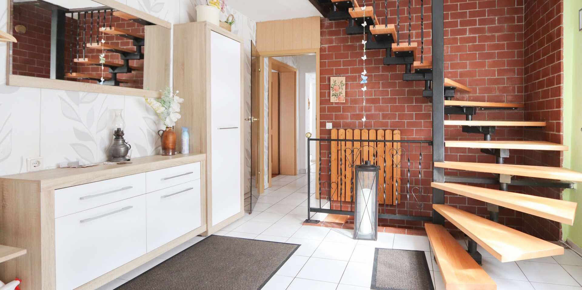     Einziehen und wohlfühlen: gepflegtes Einfamilienhaus in ruhiger Lage    