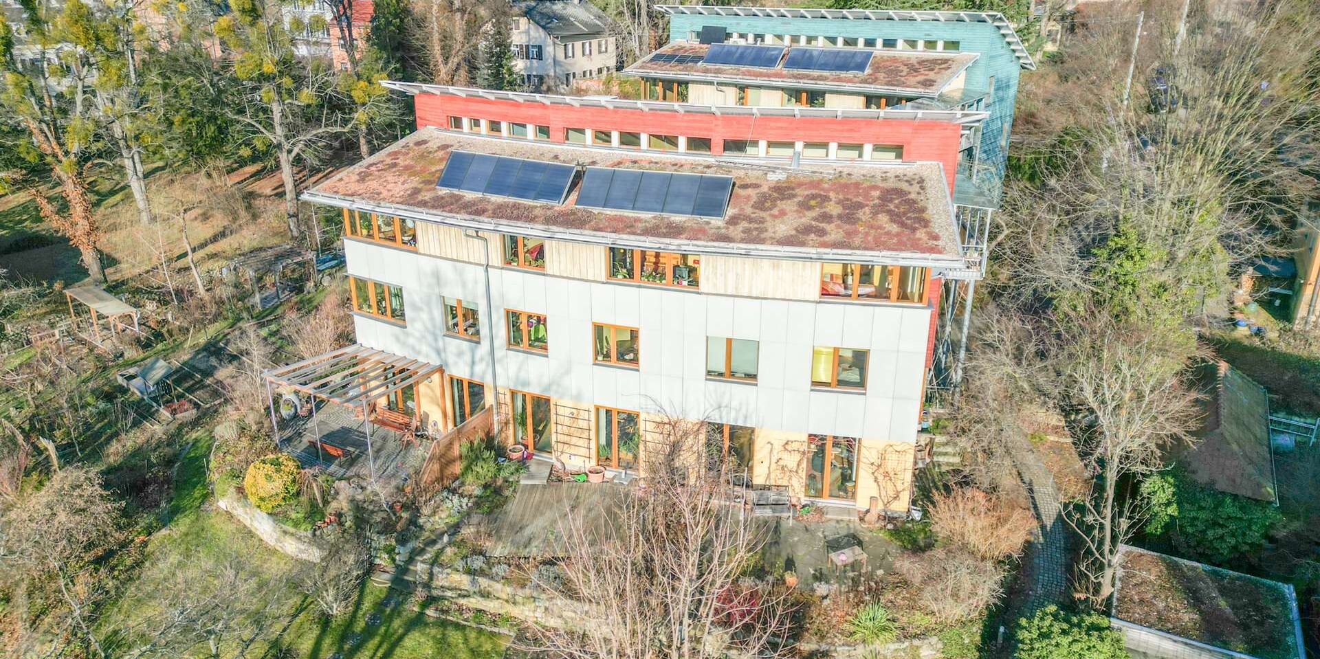 Einmalige Gelegenheit: 5-Raum-Maisonettewohnung mit Garten im Passivhaus am Elbhang