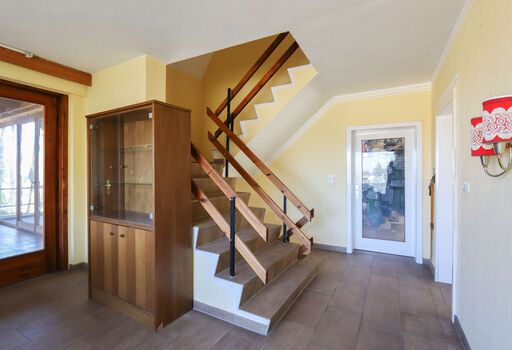 Treppe zum OG