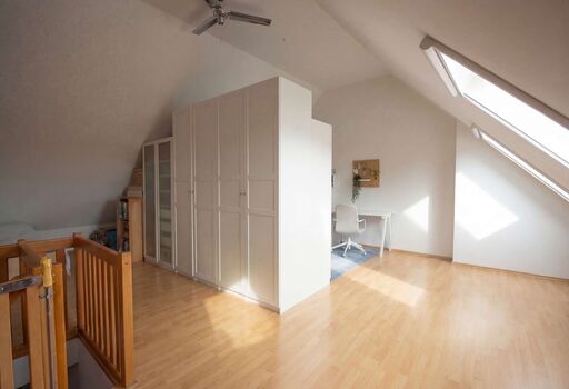 Schlafzimmer obere Ebene