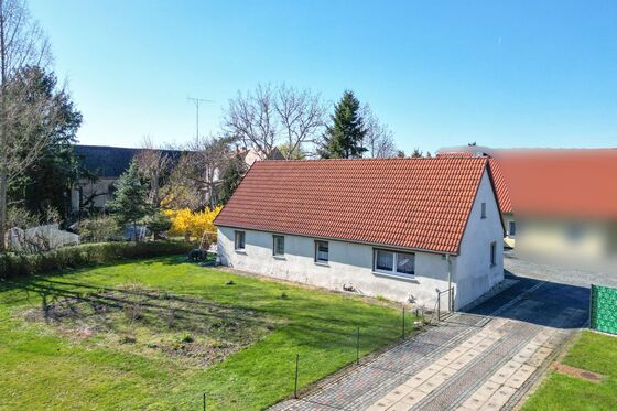     Gemütliches Einfamilienhaus mit großem Grundstück und viel Potenzial in Lindenau    