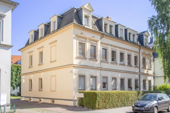     Gepflegte 2-Raumwohnung mit Balkon in ruhiger Lage von Dresden-Mickten    