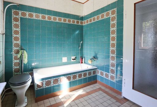 Badezimmer EG