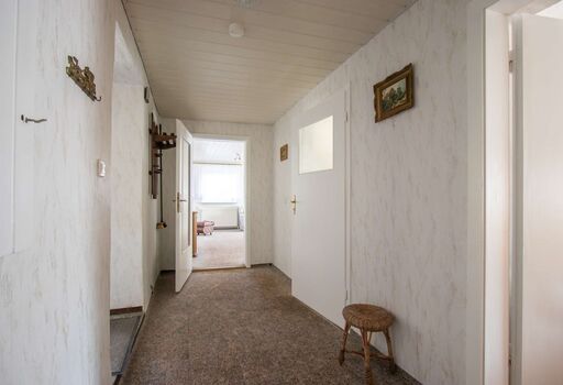 Flur Richtung Wohnzimmer