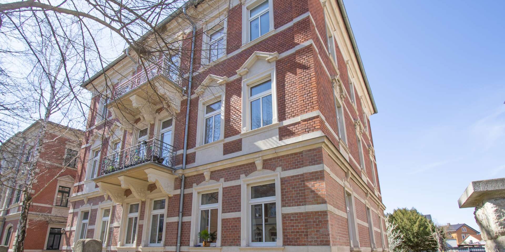     3-Raumwohnung mit Balkon im attraktiven Klinker-Altbau in ruhiger Lage von Radebeul    