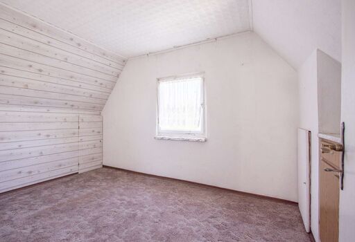 Kinder-/Arbeitszimmer