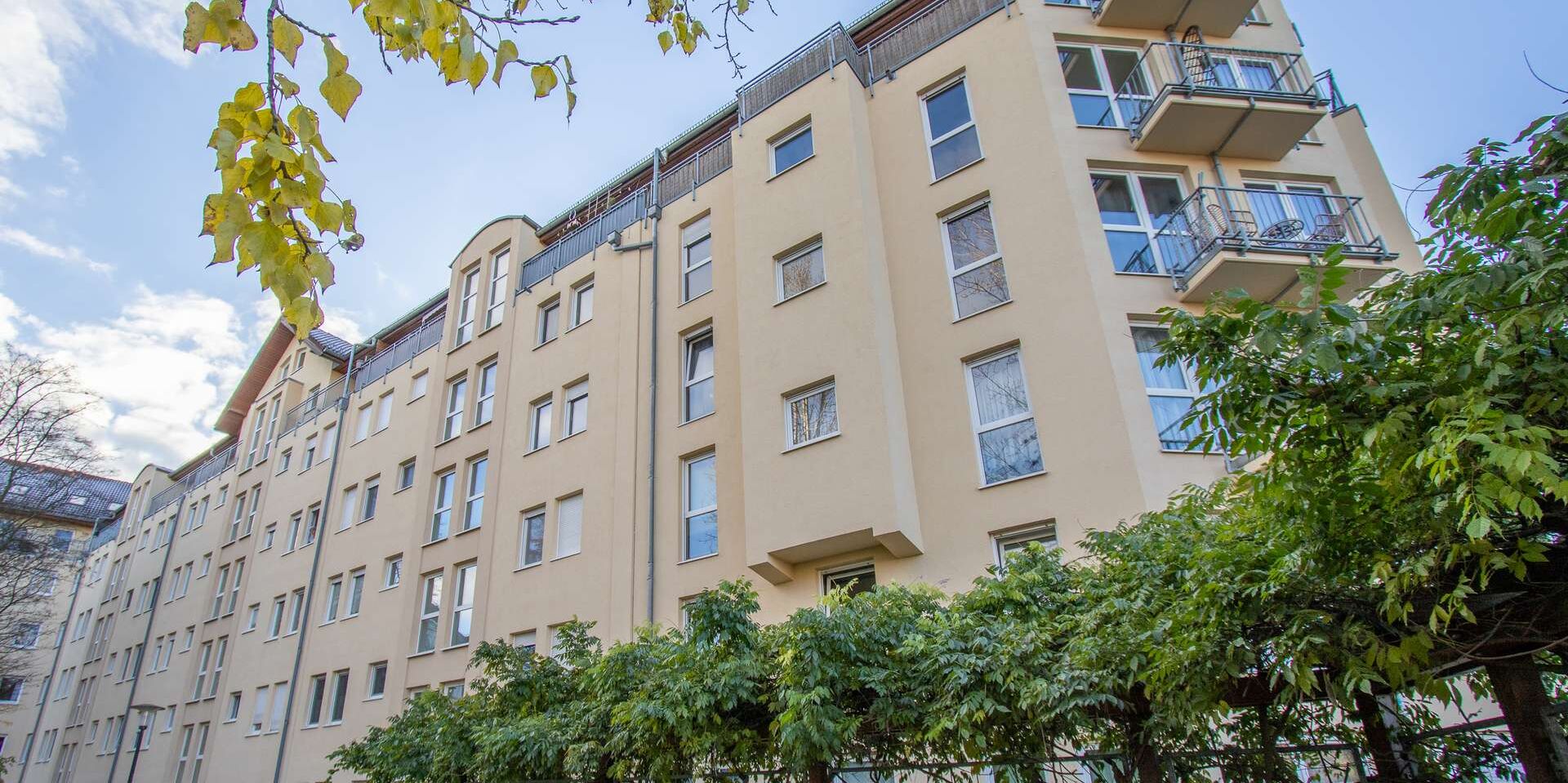     Praktisch geschnittene 1-Raumwohnung mit Terrasse in beliebter Lage    