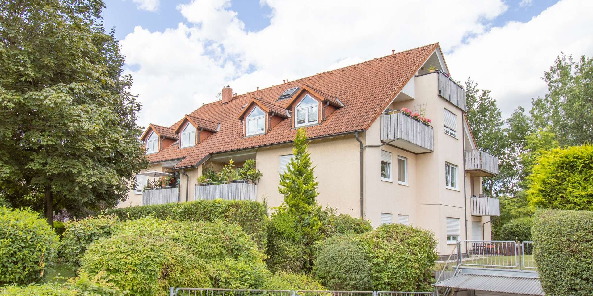     Perfekt geschnittene 3-Raumwohnung mit 2 Balkonen und TG-Stellplatz vor den Toren Dresdens    