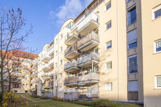     2-Raumwohnung mit Balkon und TG-Stellplatz in Dresden-Striesen    