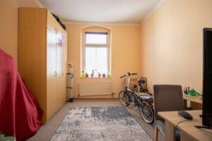 Kinder-/Arbeitszimmer